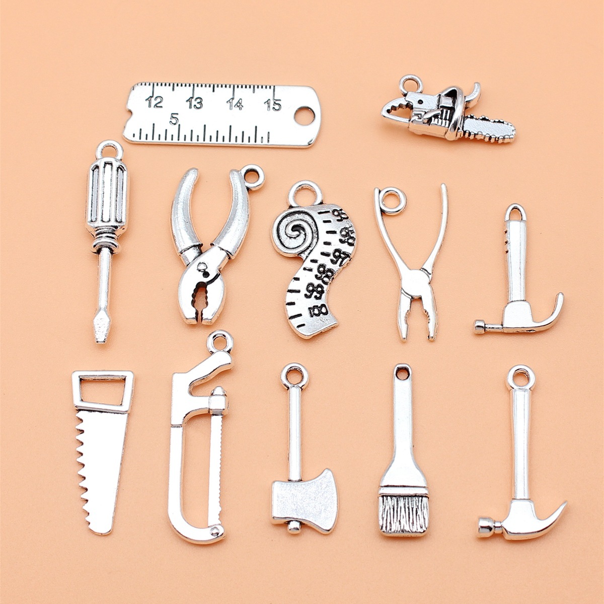 12 buah peralatan warna perak  - Collectible Vintage Tools ulasan dan harga